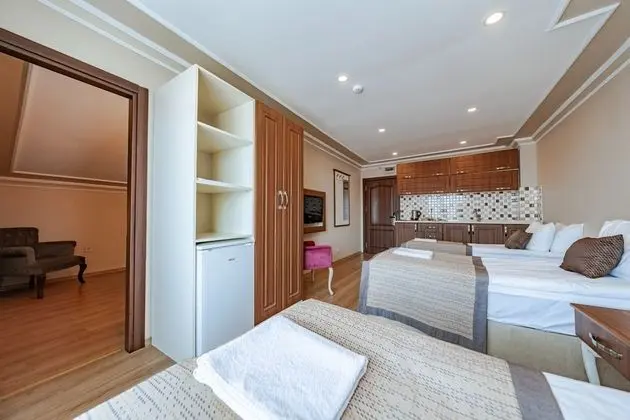 Standard Family Park Manzaralı Aile Odası