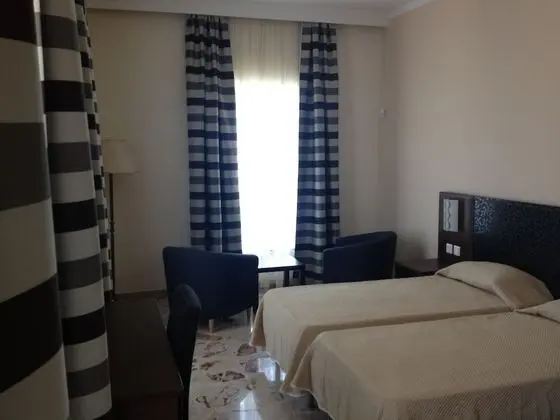 Standard Tek Büyük veya İki Ayrı Yataklı Oda