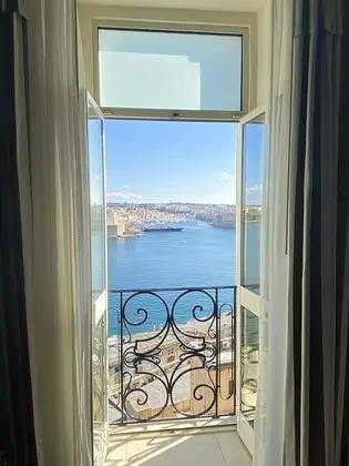 Standard Tek Büyük veya İki Ayrı Yataklı Oda, Liman Manzaralı