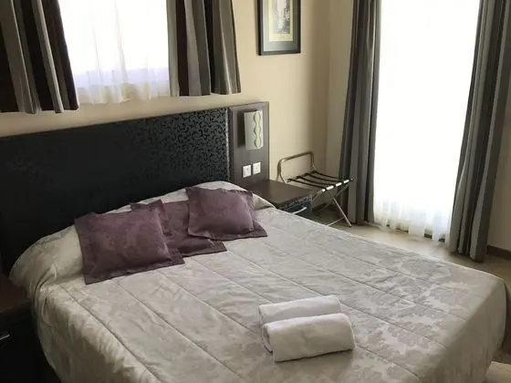 Tek Büyük Yataklı Oda, Teras, Liman Manzaralı