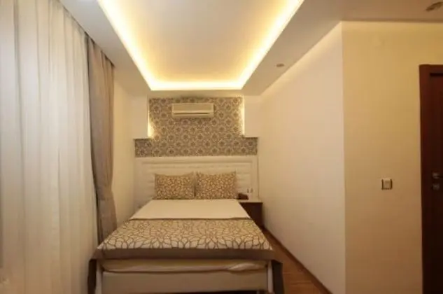 Tek Kişilik, Şehir Manzaralı