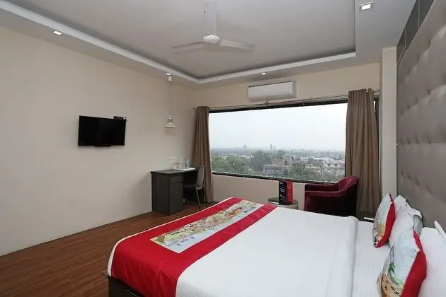 Deluxe Tek Büyük Yataklı Oda, Engellilere Uygun