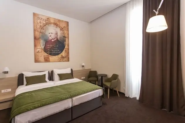 Tek Büyük veya İki Ayrı Yataklı Oda