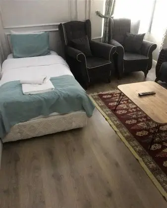 Aile Odası - Dağ Manzaralı