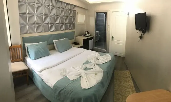 Tek Büyük Yataklı Oda