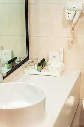 Standard Oda, 1 Büyük (Queen) Boy Yatak