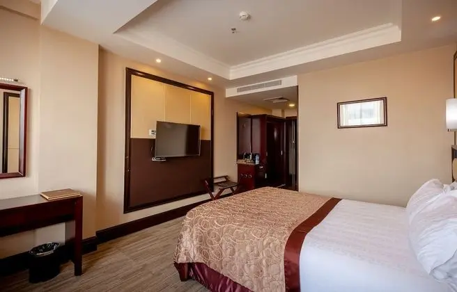 Standard Oda, 1 Büyük (Queen) Boy Yatak