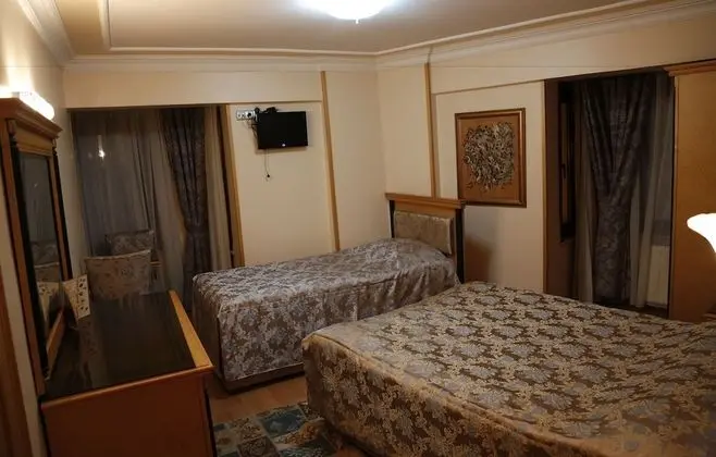 Standard Tek Büyük veya İki Ayrı Yataklı Oda
