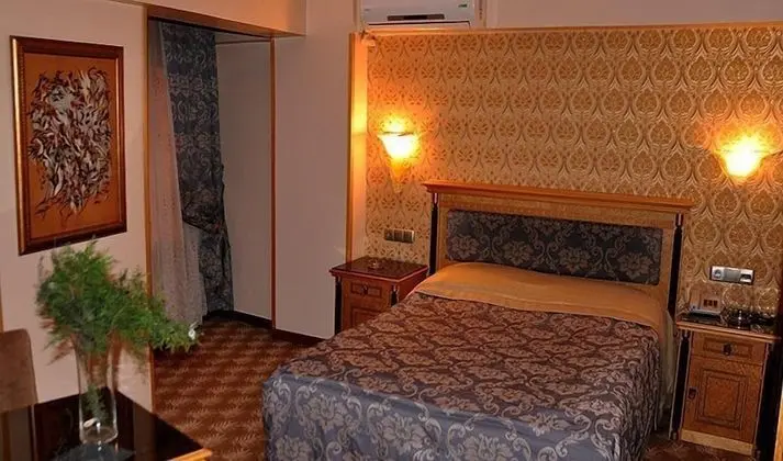 Standard Tek Büyük veya İki Ayrı Yataklı Oda