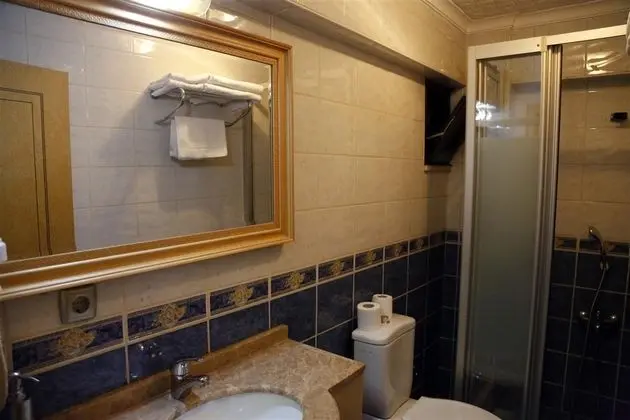 Standart Üç Kişilik Oda