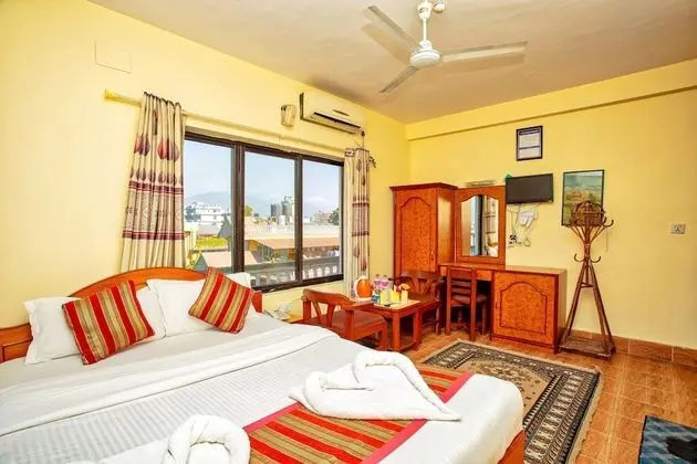 Deluxe Tek Büyük Yataklı Oda, Dağ Manzaralı