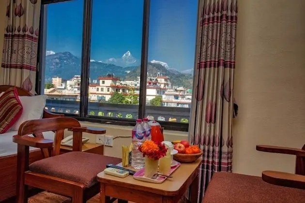 Deluxe Tek Büyük Yataklı Oda, Dağ Manzaralı