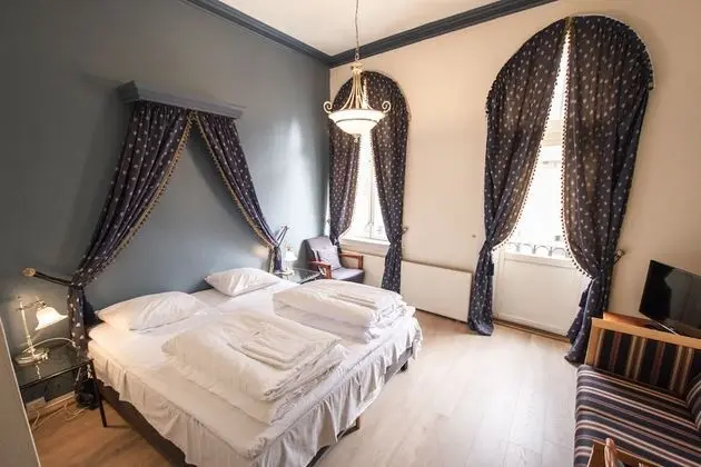 Tek Büyük Yataklı Oda