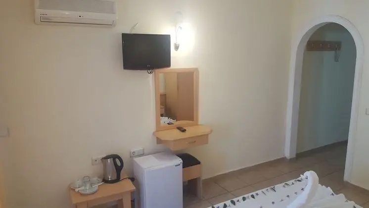 Standard Tek Büyük Yataklı Oda