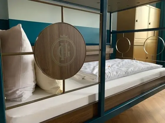 De Luxe 6/7 Beds Dorm shared