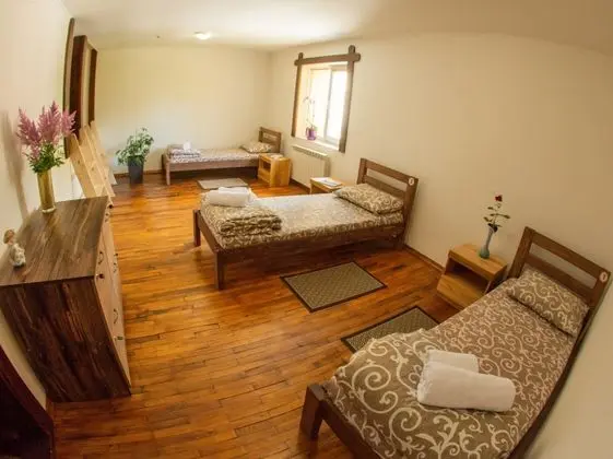 Ortak Ranzalı Oda, Karma Ranzalı Oda (1 Bed in 4 Person Dorm)