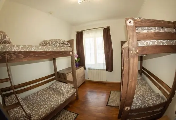 Ortak Ranzalı Oda, Karma Ranzalı Oda (1 Bed in 4 Person Dorm)