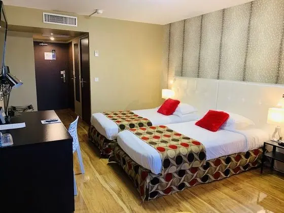 Luxury İki Ayrı Yataklı Oda