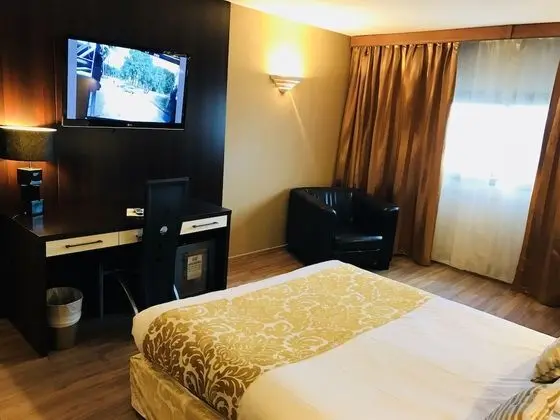 Luxury Tek Büyük Yataklı Oda