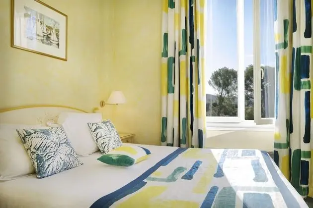 Classic Oda, 1 Büyük (Queen) Boy Yatak, Sigara İçilmez, Deniz Manzaralı