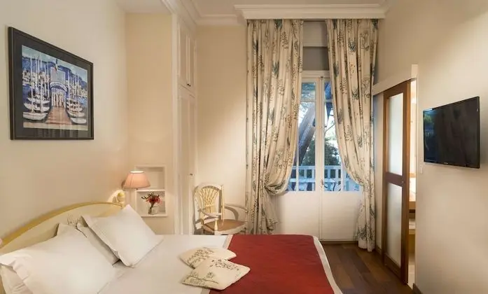 Comfort Oda, 1 Büyük (Queen) Boy Yatak, Sigara İçilmez, Balkon