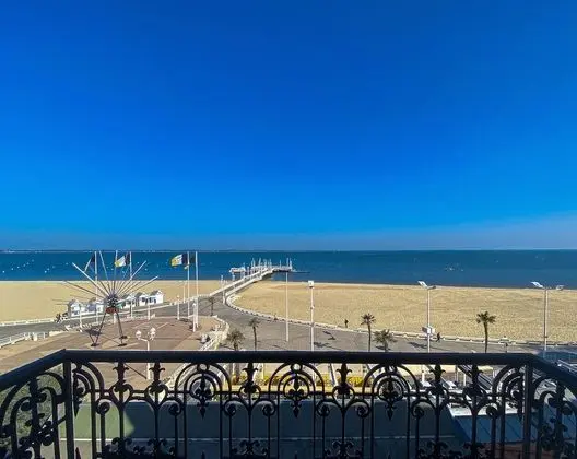 Tek Büyük Yataklı Oda, Deniz Manzaralı