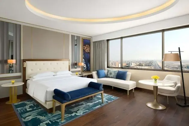 Oda, 1 En Büyük (King) Boy Yatak, Şehir Manzaralı