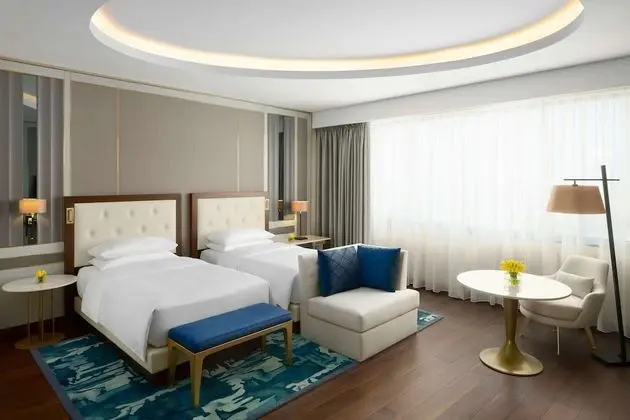 Oda, 2 Tek Kişilik Yatak, Şehir Manzaralı