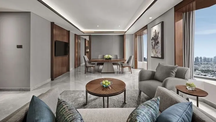 Premier Suite
