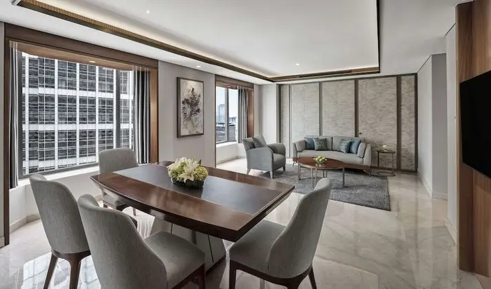 Premier Suite