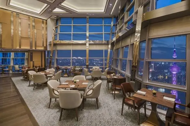 Club Oda, 1 En Büyük (King) Boy Yatak, Nehir Manzaralı