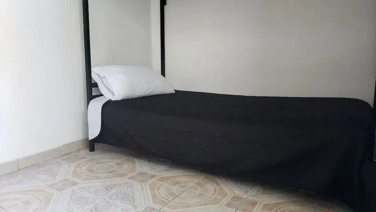 Basic Oda, 1 Tek Kişilik Yatak