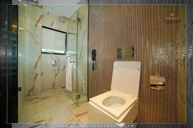 Deluxe Tek Büyük veya İki Ayrı Yataklı Oda