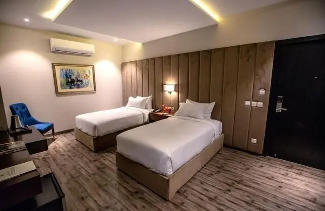 Deluxe Tek Büyük veya İki Ayrı Yataklı Oda