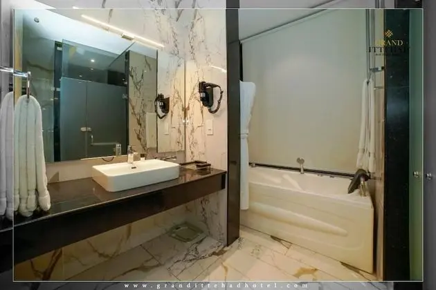 Deluxe Tek Büyük veya İki Ayrı Yataklı Oda