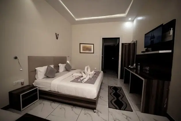 Grand Tek Büyük Yataklı Oda