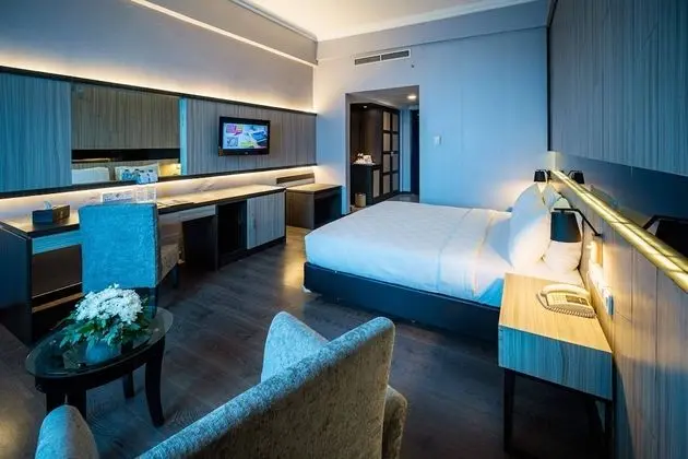 Grand Superior Room