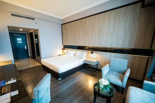 Grand Superior Room