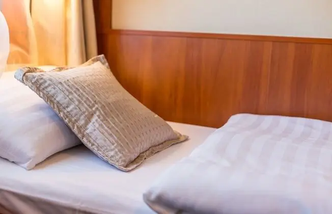 Standard Cabin, 2 Twin Beds