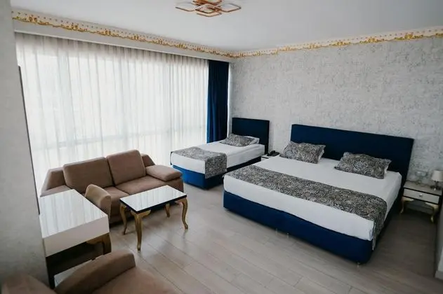Üç Kişilik Oda - Balkonsuz, Deniz Manzaralı