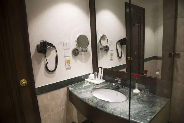 Executive Tek Büyük Yataklı Oda