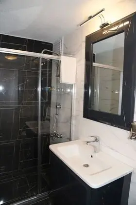 Deluxe Dört Kişilik Oda