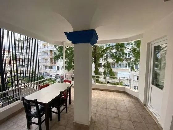 Bağlantılı Oda Kısmi Deniz Manzaralı