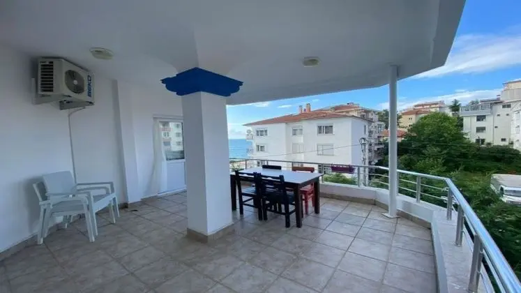 Bağlantılı Oda Kısmi Deniz Manzaralı