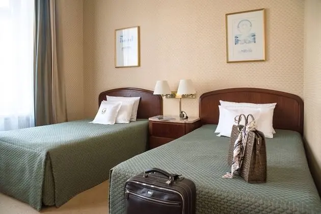 Classic Tek Büyük Yataklı Oda