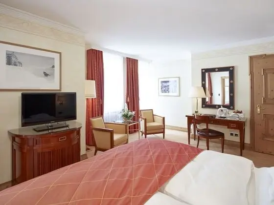 Superior Tek Büyük Yataklı Oda