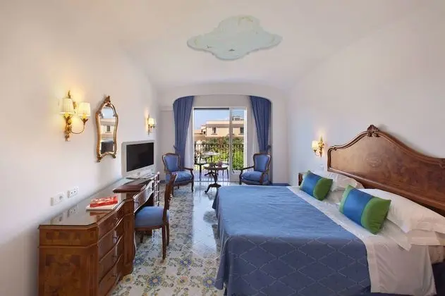 Classic Tek Büyük veya İki Ayrı Yataklı Oda, Balkon, Şehir Manzaralı
