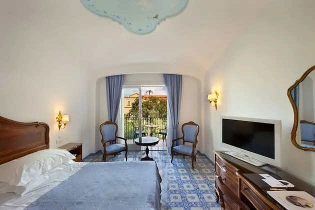 Classic Tek Büyük veya İki Ayrı Yataklı Oda, Balkon, Şehir Manzaralı
