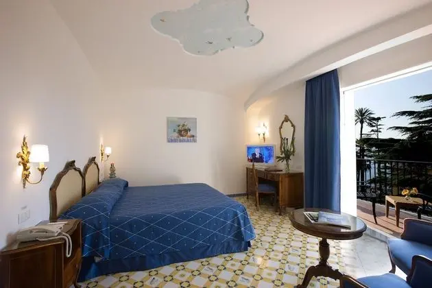 Deluxe Tek Büyük veya İki Ayrı Yataklı Oda, Bahçe Manzaralı