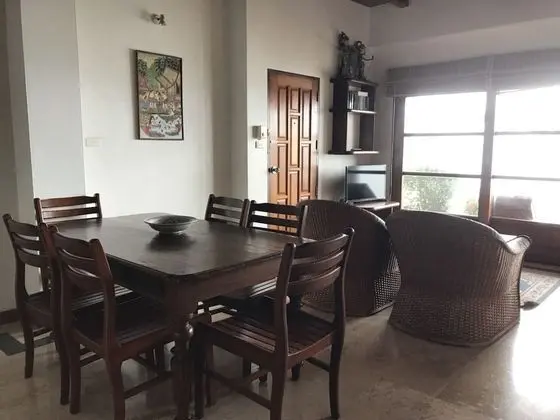 East Suite